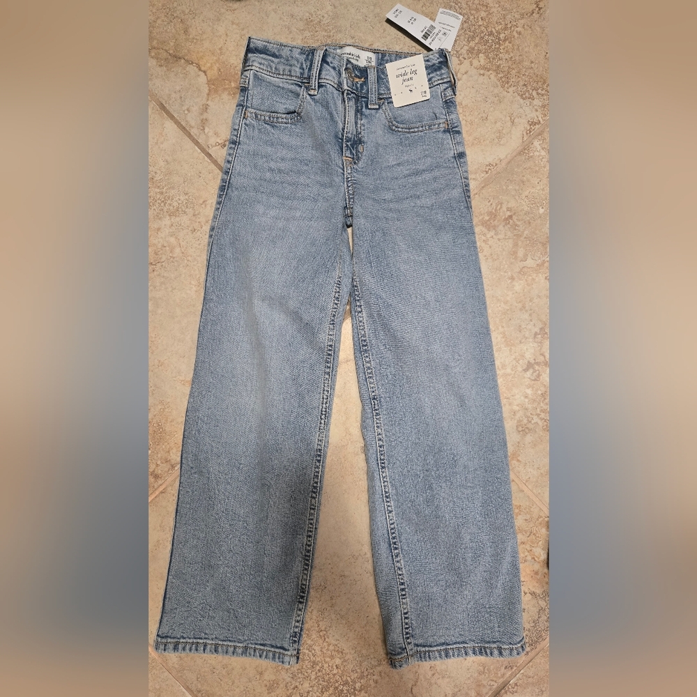 Abercrombie Girl Jean High Rise Wide Leg NWT Size 7/8